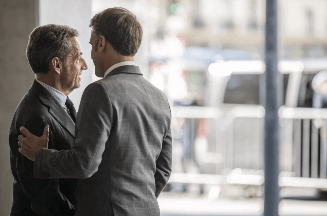 70岁法国前总统萨科齐的“坐牢style”：入狱前密会马克龙<strong></p>
<p>币下</strong>，入狱后开始写书