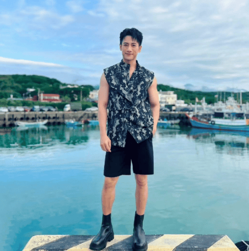 男演员周孝安<strong></p>
<p>牛币兑换</strong>，被逮捕！