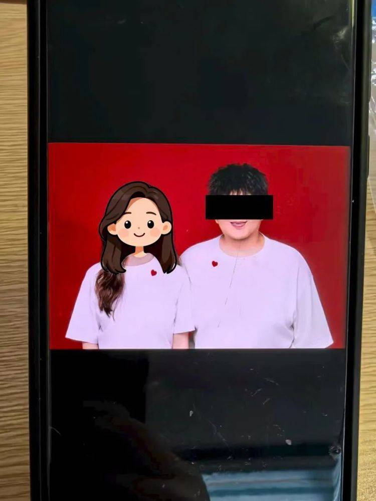 事发上海！女子崩溃“他昨晚还在我家吃饭”<strong></p>
<p>华币</strong>，聊天记录曝光诈骗细节