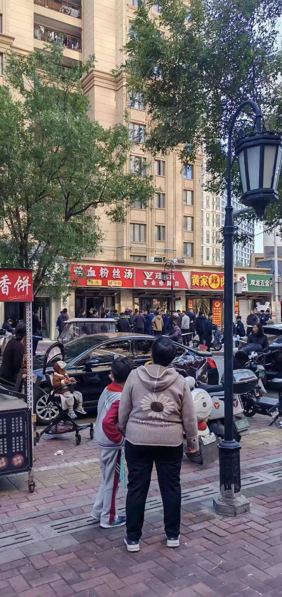 山东济南一临街餐饮店发生爆炸<strong></p>
<p>币特币</strong>,疑有人员受伤!应急、公安、消防等多个部门现场处置