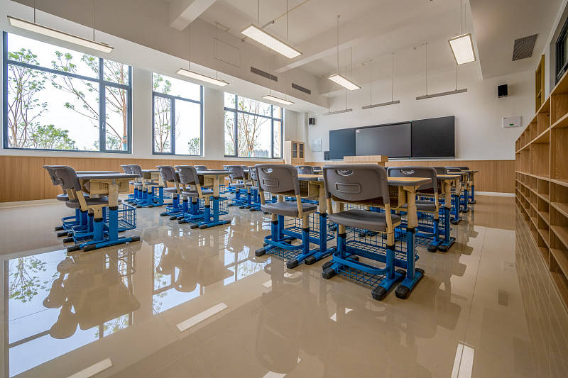 义务教育年限有望延长<strong></p>
<p>帮呗币每日价格</strong>？多地已有扩大免费教育范围的初步探索