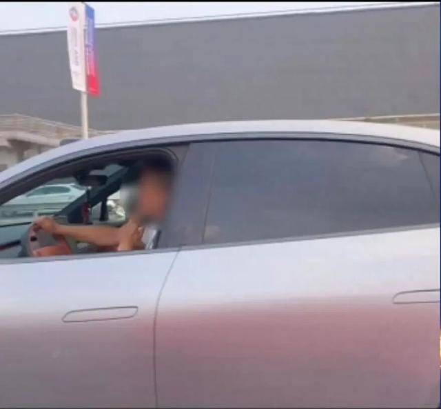 北京交警：群众通过“随手拍”举报的分心驾驶等违法行为<strong></p>
<p>明币</strong>，已查处