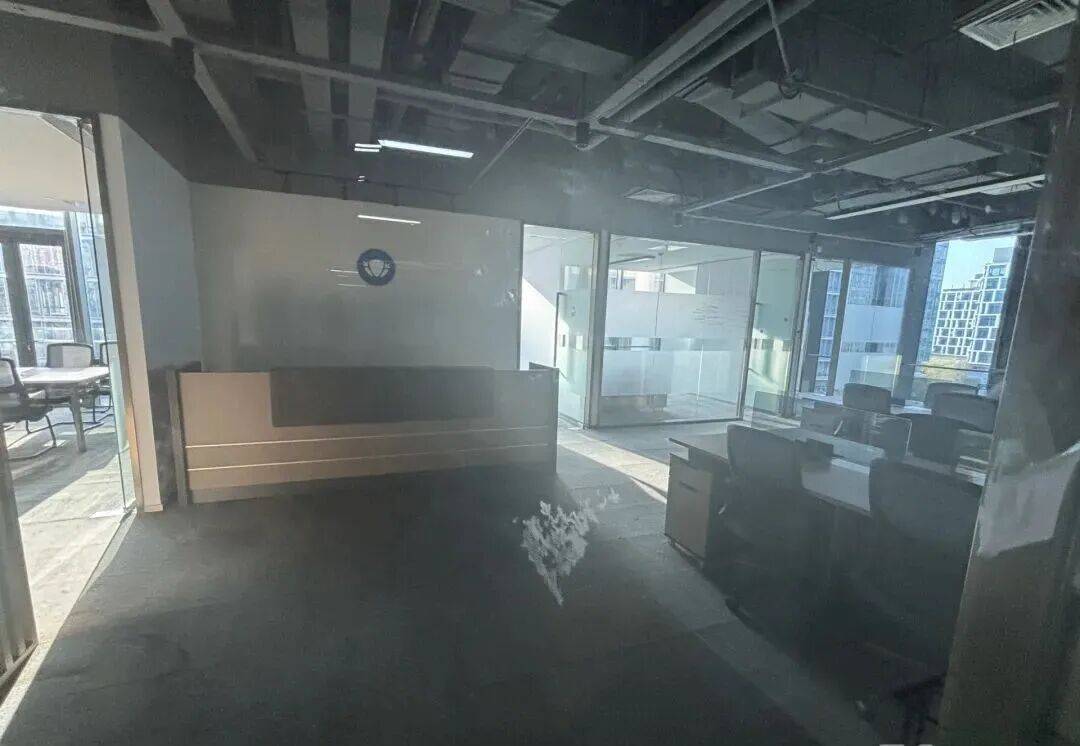 突然爆雷！人去屋空<strong></p>
<p>永通币</strong>，电话停机…不少人慌了：刚付了钱，平台跑路？